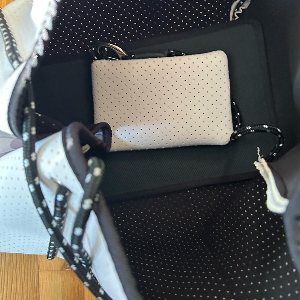Monochrome Polka Dot Tote - Picture 5 of 6